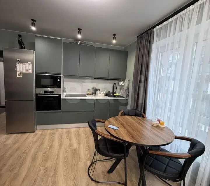 Продаётся 3-комнатная квартира, 81.6 м²
