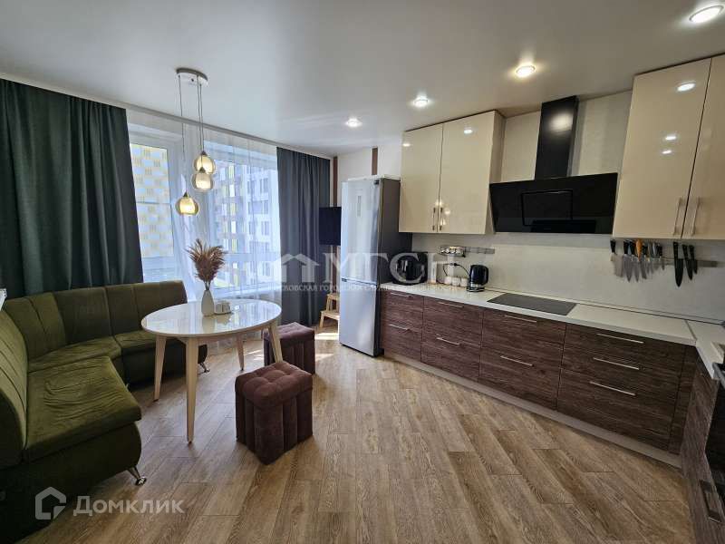 Продаётся 2-комнатная квартира, 70.2 м²