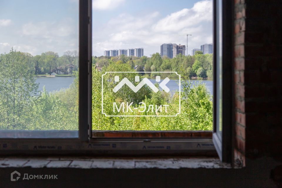 Продаётся 3-комнатная квартира, 173.1 м²