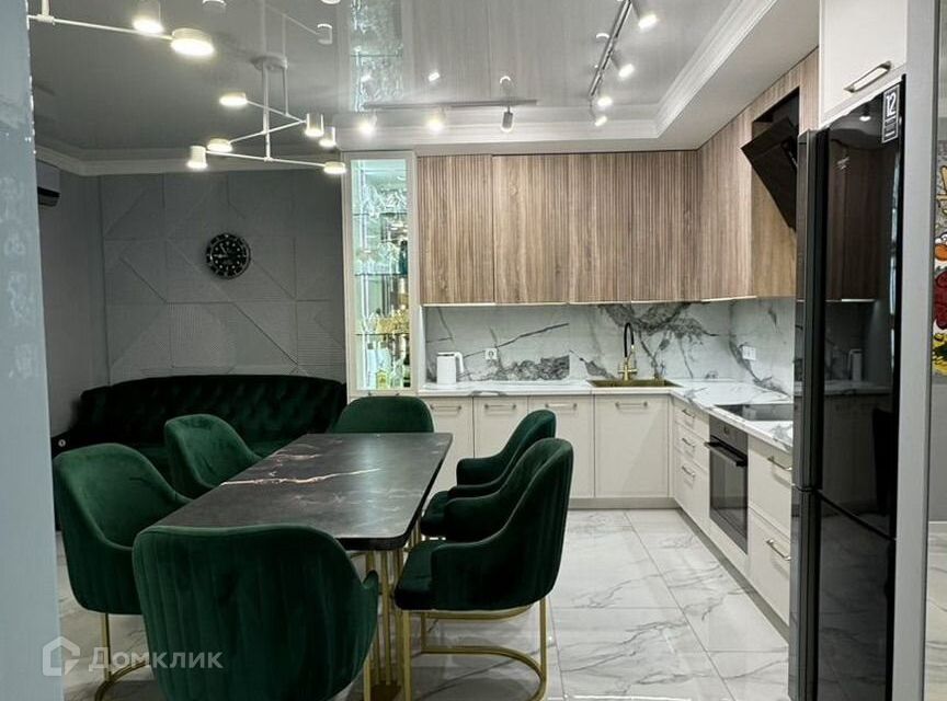 Продаётся 2-комнатная квартира, 64.2 м²