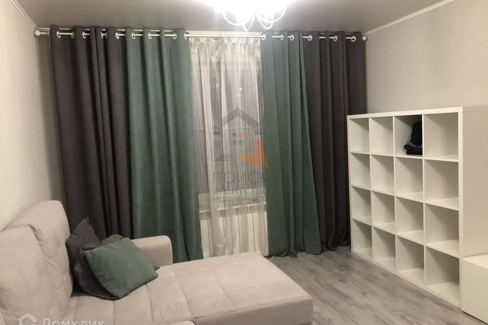 Сдаётся 1-комнатная квартира, 43 м²