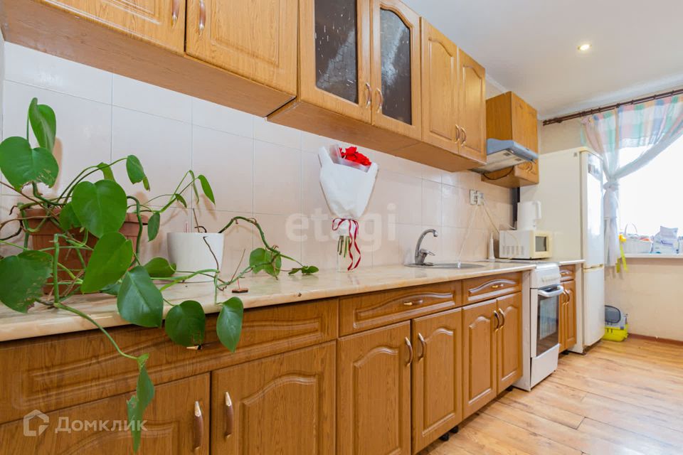 Продаётся 2-комнатная квартира, 71.3 м²