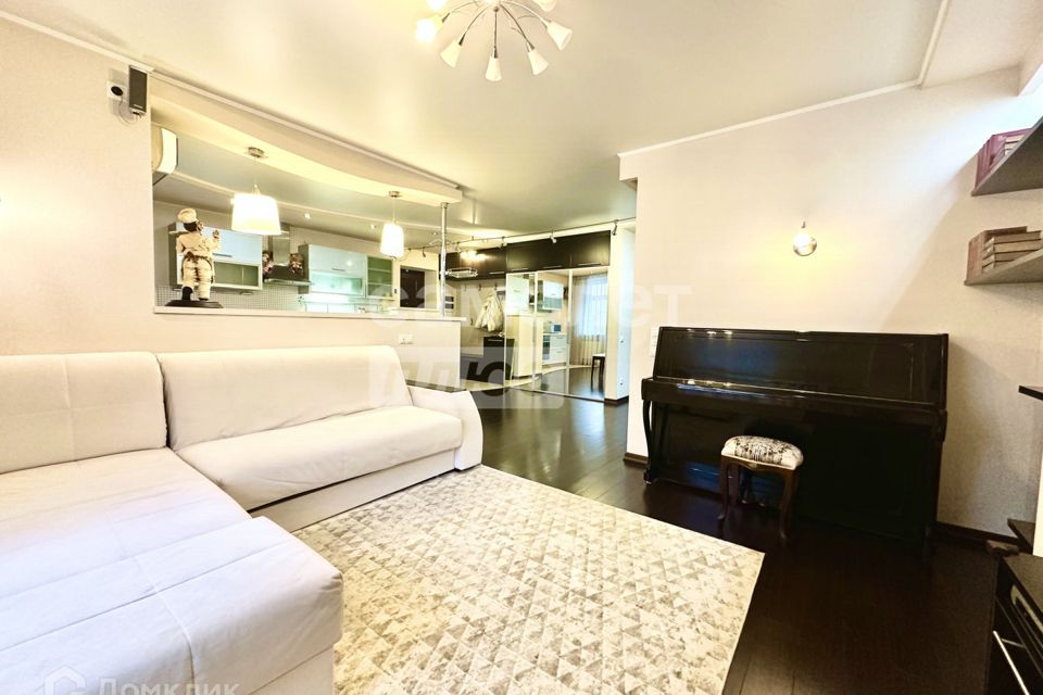 Продаётся 2-комнатная квартира, 62 м²