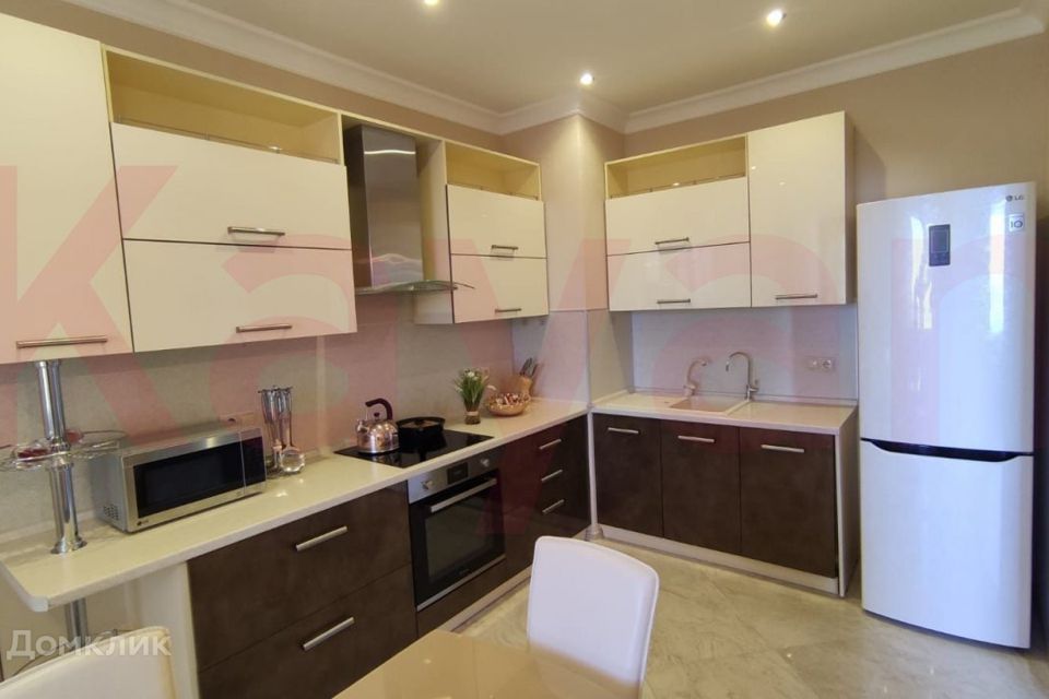 Сдаётся 2-комнатная квартира, 86 м²