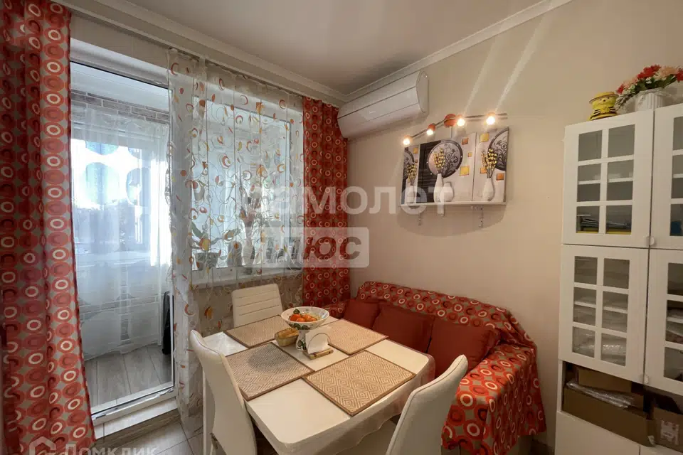 Продаётся 2-комнатная квартира, 63 м²