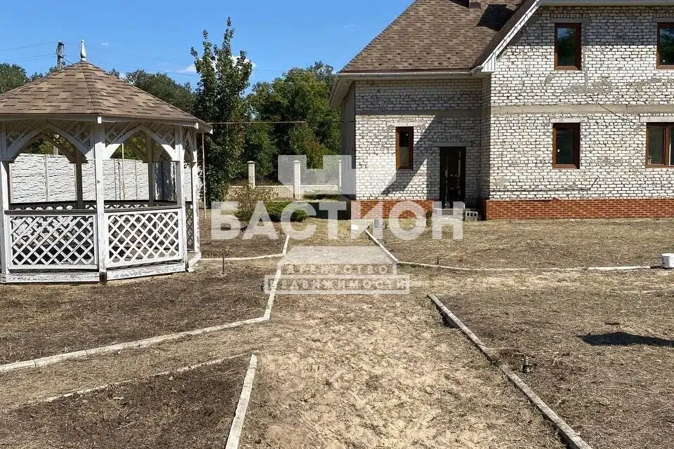 Продаётся 2-этажный дом, 210 м²