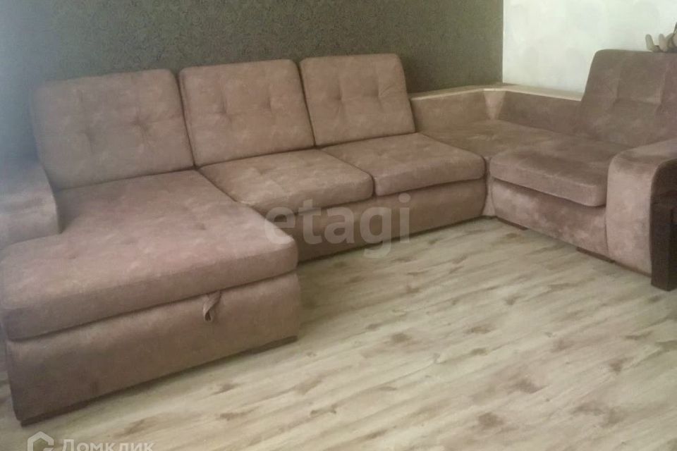 Сдаётся 2-комнатная квартира, 56 м²