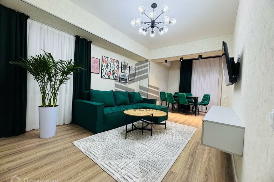 Сдаётся 2-комнатная квартира, 71 м²