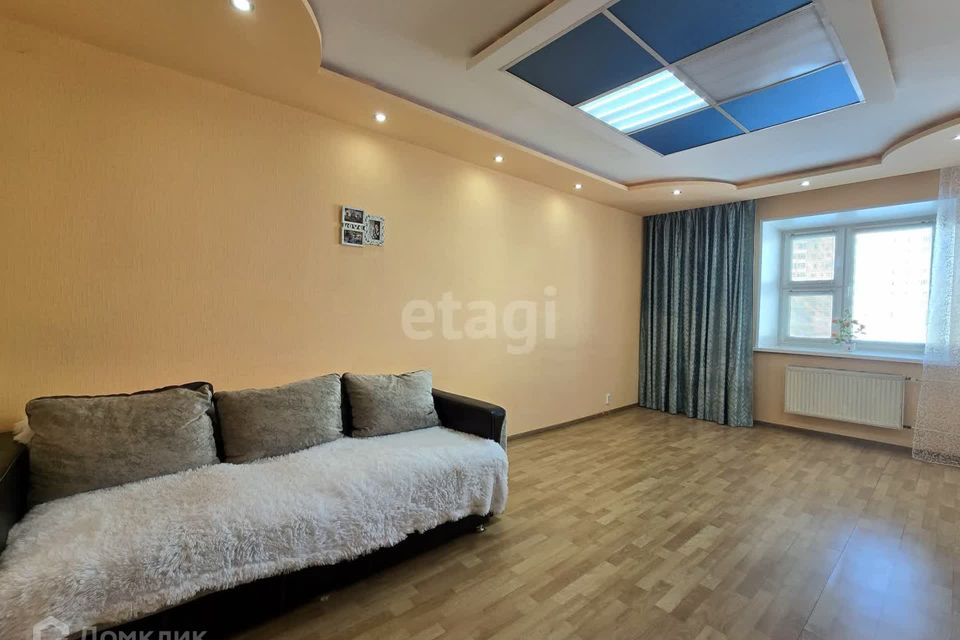 Продаётся 3-комнатная квартира, 107 м²