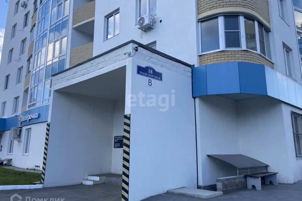 Продаётся 1-комнатная квартира, 42.2 м²