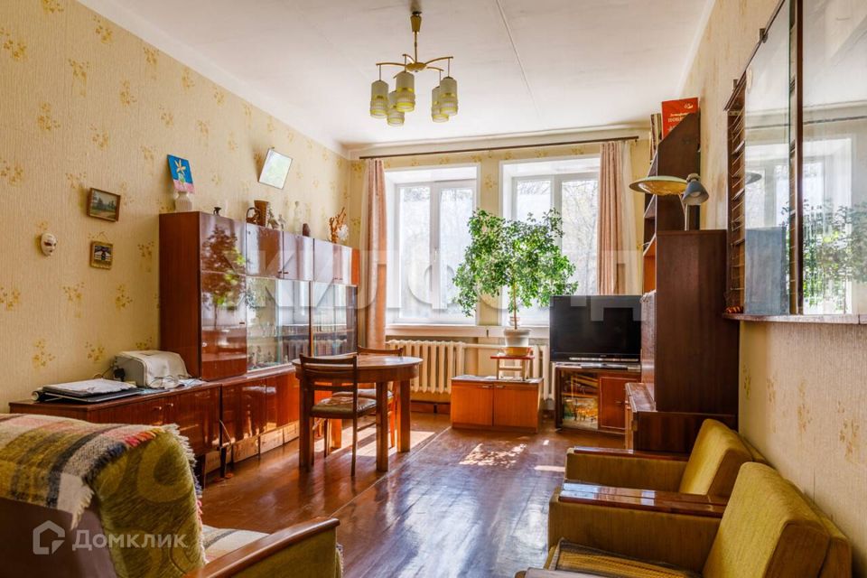 Продаётся 2-комнатная квартира, 55.7 м²