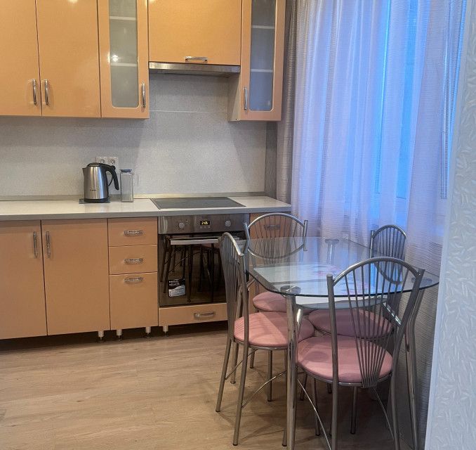 Продаётся 3-комнатная квартира, 65 м²