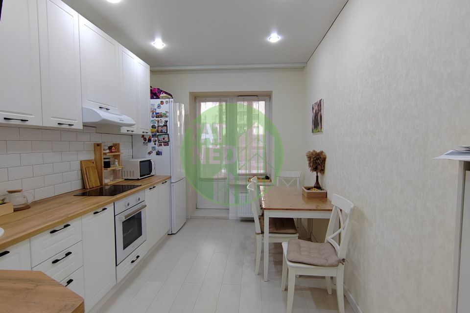 Сдаётся 2-комнатная квартира, 55 м²