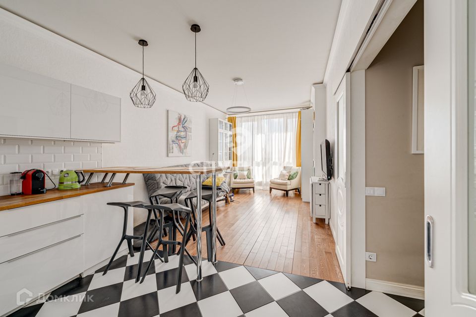 Продаётся 3-комнатная квартира, 91 м²