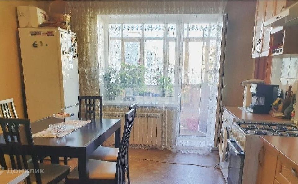 Продаётся 3-комнатная квартира, 90 м²