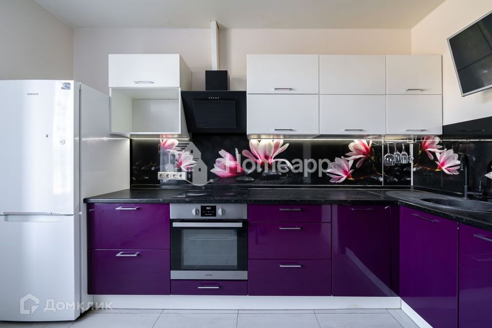 Продаётся 2-комнатная квартира, 69 м²