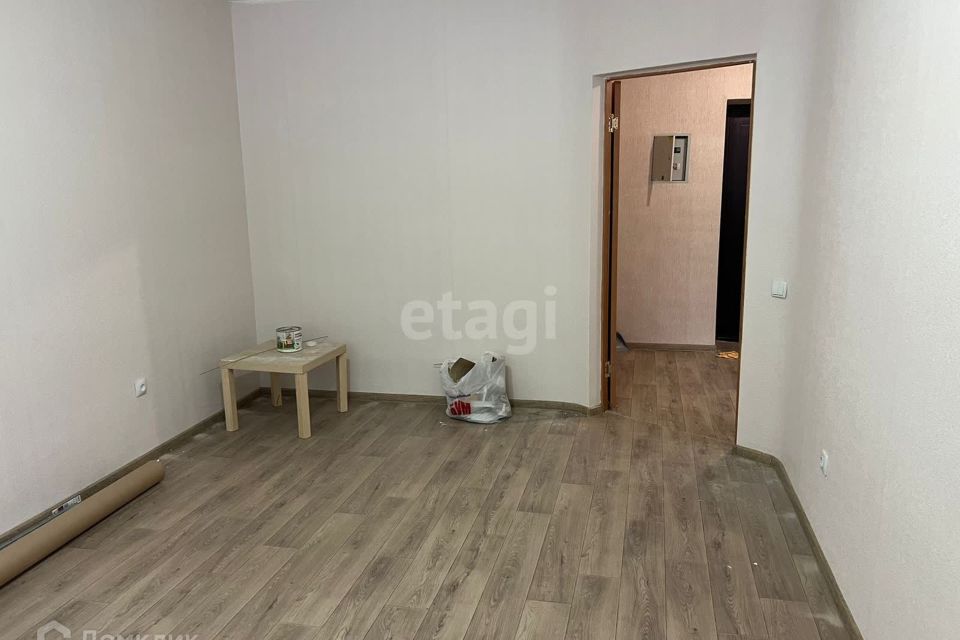Продаётся 1-комнатная квартира, 38.3 м²