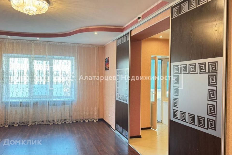 Продаётся 4-комнатная квартира, 114.2 м²
