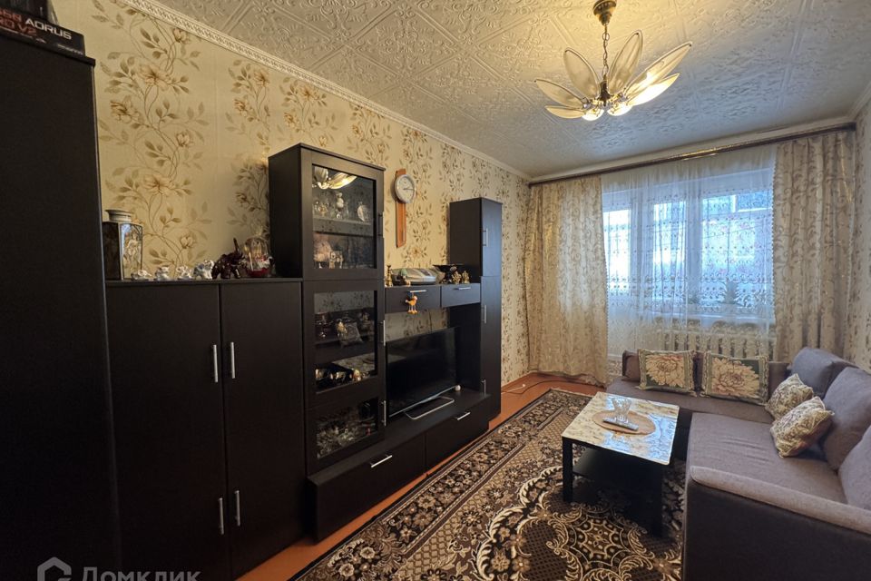 Продаётся 3-комнатная квартира, 60.5 м²