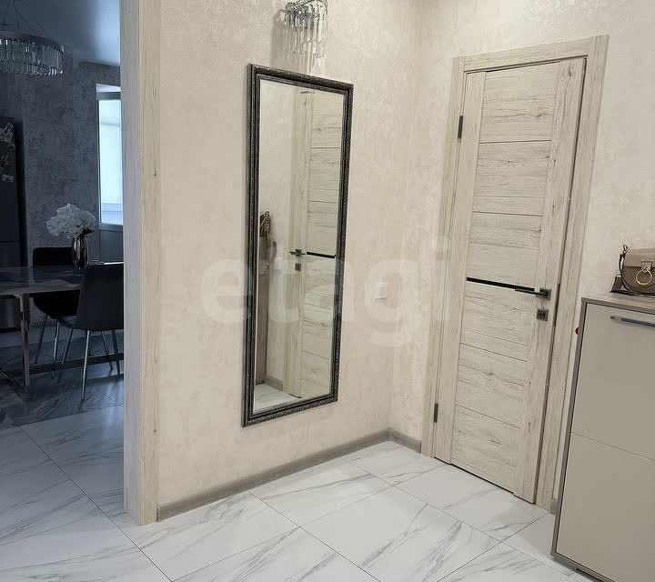 Продаётся 2-комнатная квартира, 113 м²