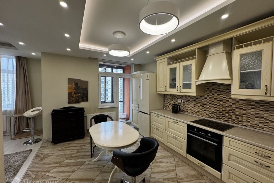 Продаётся 2-комнатная квартира, 71 м²