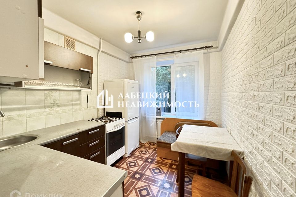 Продаётся 1-комнатная квартира, 30.7 м²