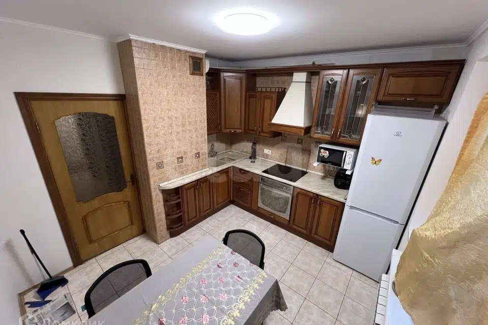 Продаётся 4-комнатная квартира, 92.3 м²