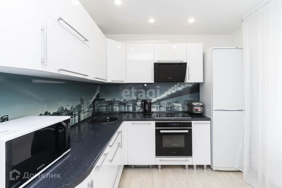 Продаётся 2-комнатная квартира, 58.6 м²