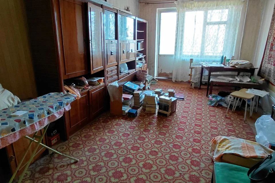 Продаётся 4-комнатная квартира, 81 м²