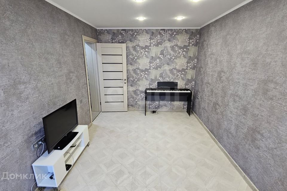 Продаётся 3-комнатная квартира, 53.8 м²