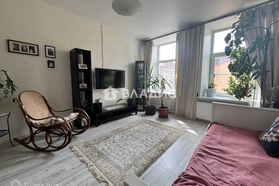 Продаётся 3-комнатная квартира, 63.7 м²