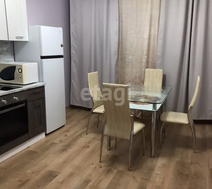 Сдаётся 1-комнатная квартира, 45 м²