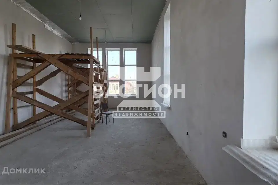 Продаётся 2-этажный дом, 480 м²