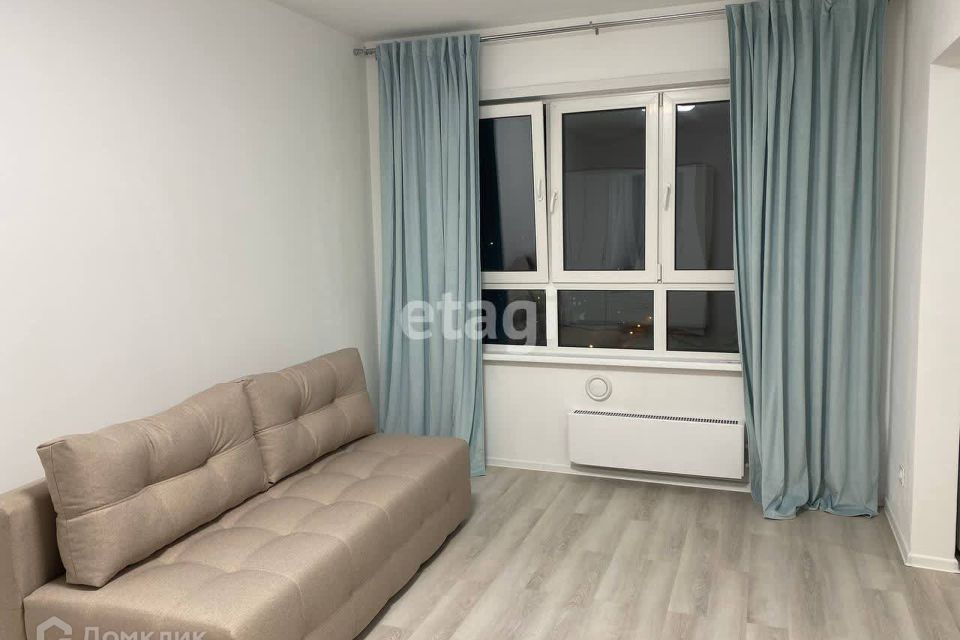Продаётся 1-комнатная квартира, 38 м²