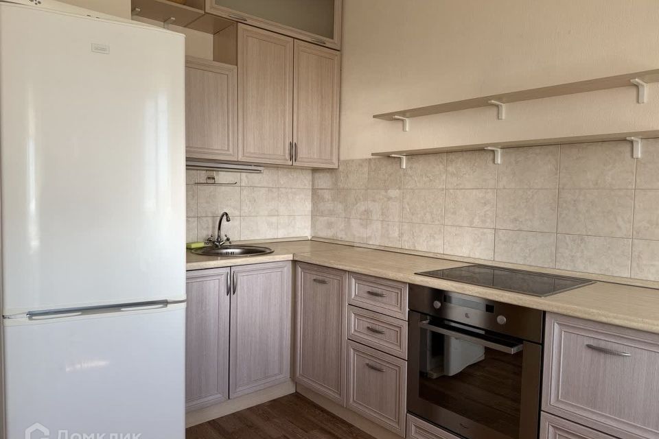 Продаётся 2-комнатная квартира, 58.2 м²