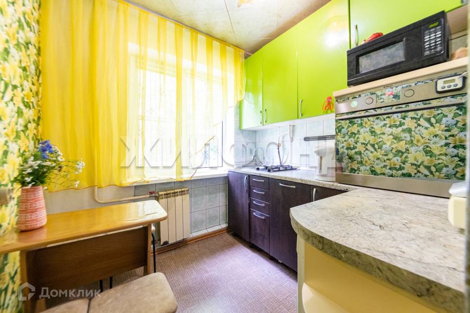 Продаётся 3-комнатная квартира, 61.3 м²
