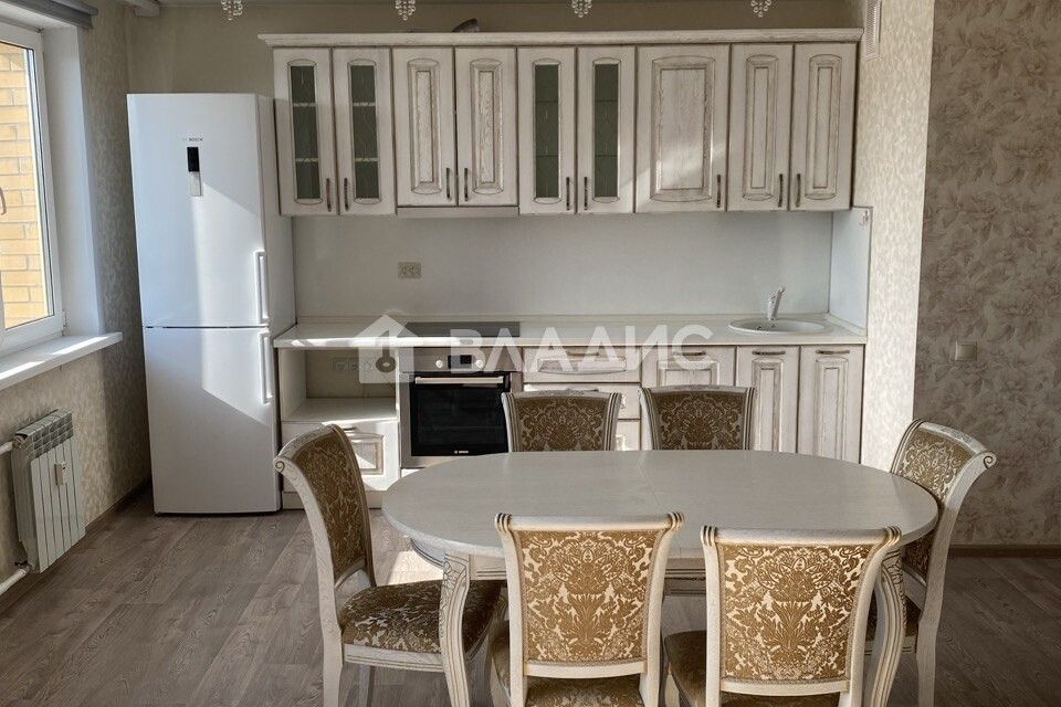 Продаётся 1-комнатная квартира, 62.1 м²