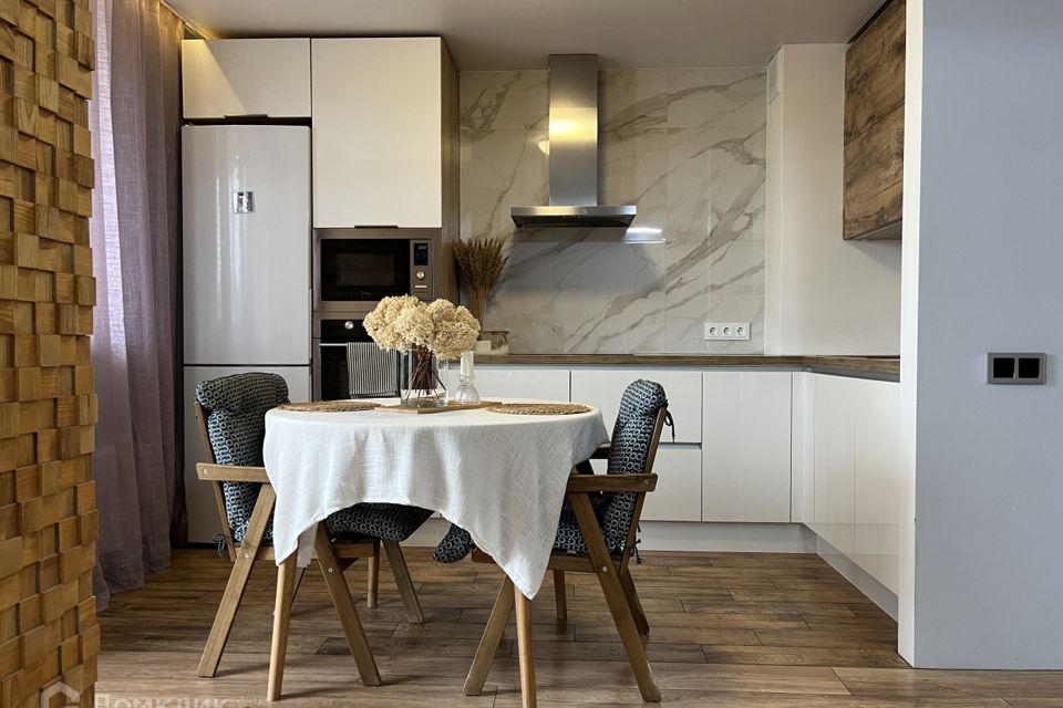 Продаётся 2-комнатная квартира, 70.9 м²