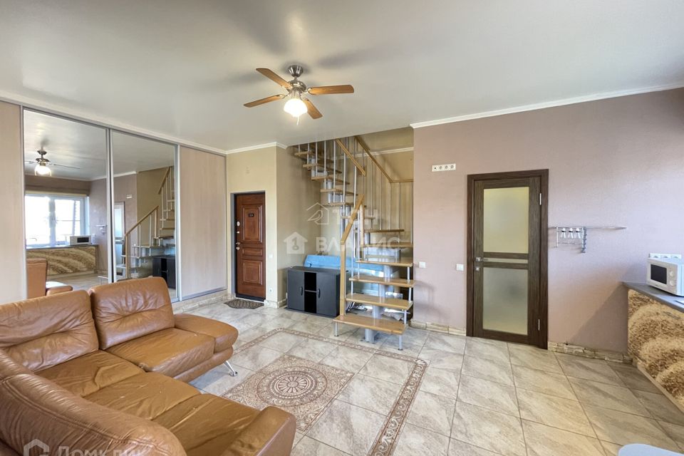 Продаётся 3-комнатная квартира, 87 м²