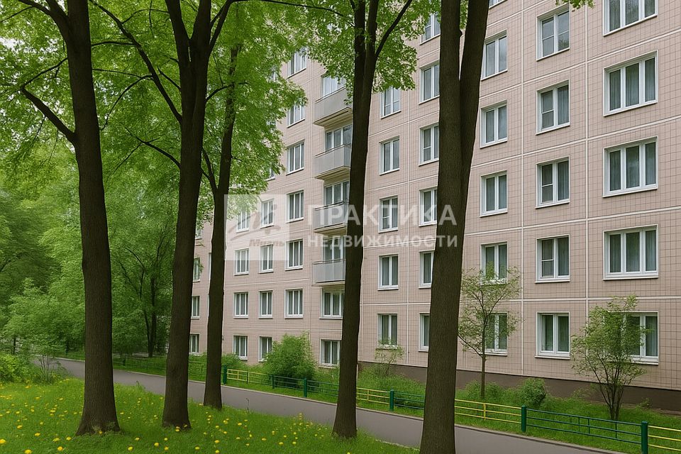 Продаётся 4-комнатная квартира, 64.4 м²