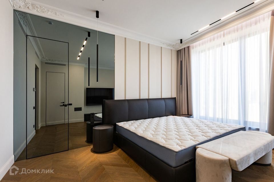 Сдаётся 2-комнатная квартира, 77 м²