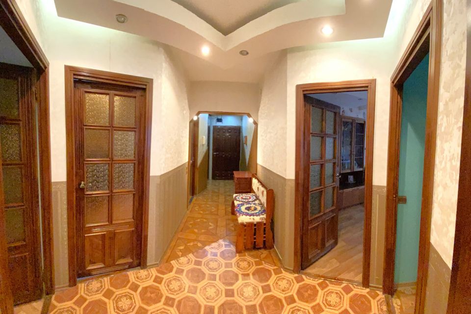Продаётся 4-комнатная квартира, 80.8 м²