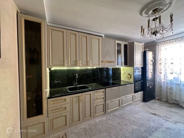 Продаётся 3-комнатная квартира, 110.2 м²