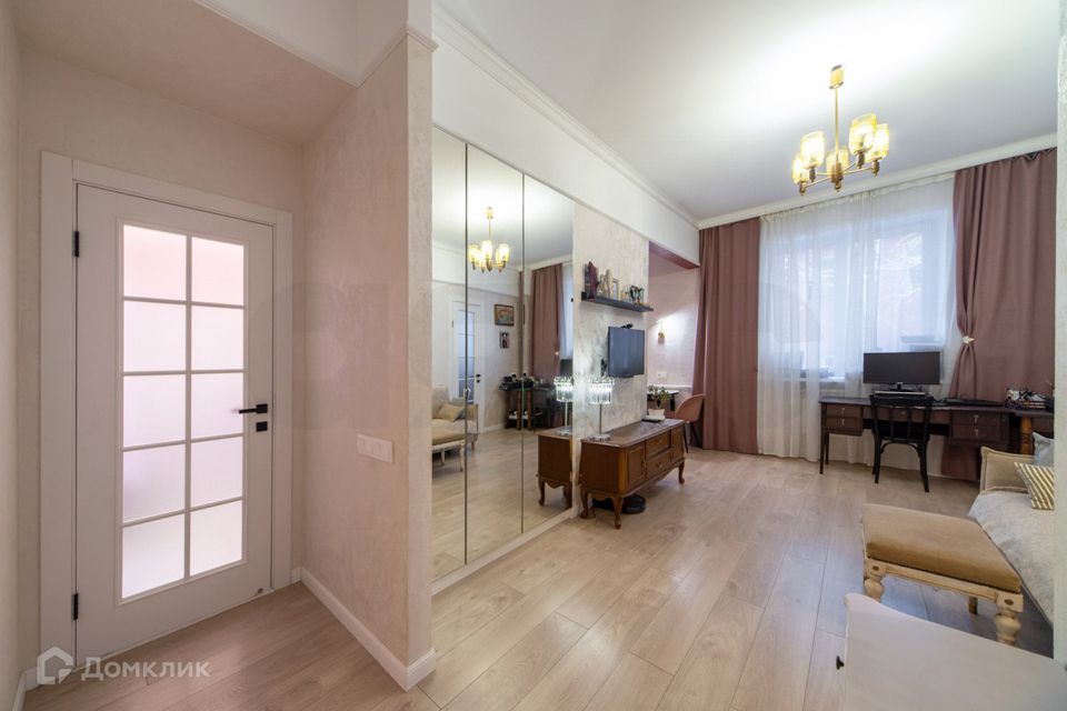 Продаётся 2-комнатная квартира, 57 м²