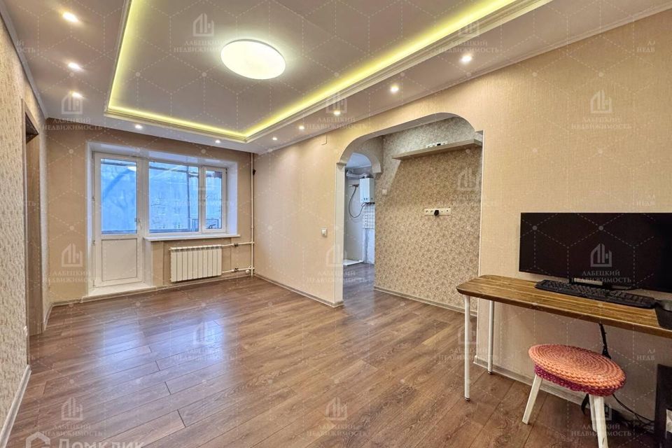 Продаётся 2-комнатная квартира, 43.9 м²