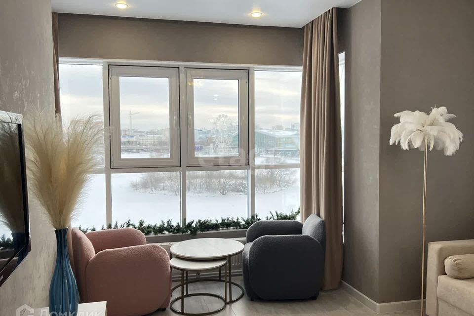 Продаётся 2-комнатная квартира, 56 м²