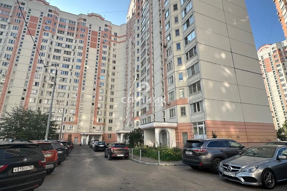 Продаётся 1-комнатная квартира, 42.3 м²