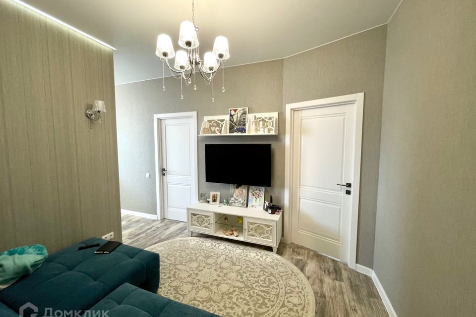 Продаётся 2-комнатная квартира, 67.9 м²