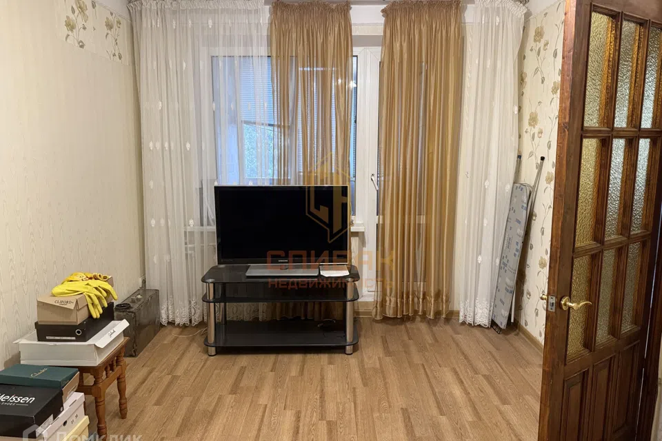 Продаётся 3-комнатная квартира, 56.9 м²