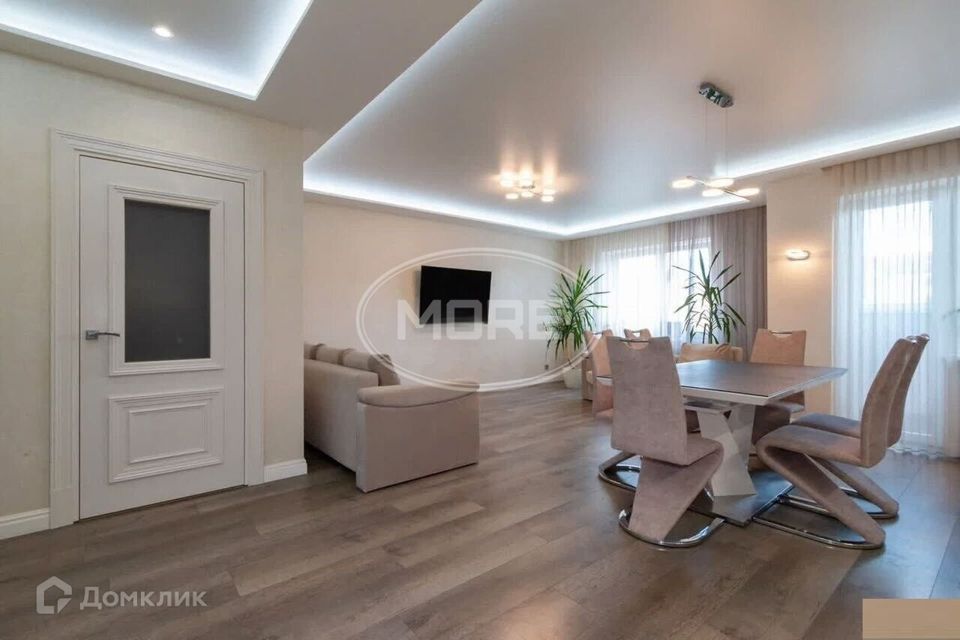 Продаётся 2-комнатная квартира, 65 м²